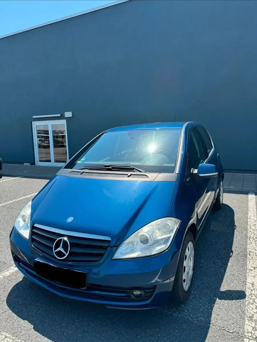 Gebraucht Mercedes A180 116 PS (85 kW) 2010 Blau Kombi