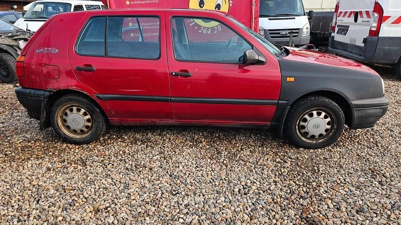 Gebraucht VW Golf III 60 PS (44 kW) 1995 Rot Limousine