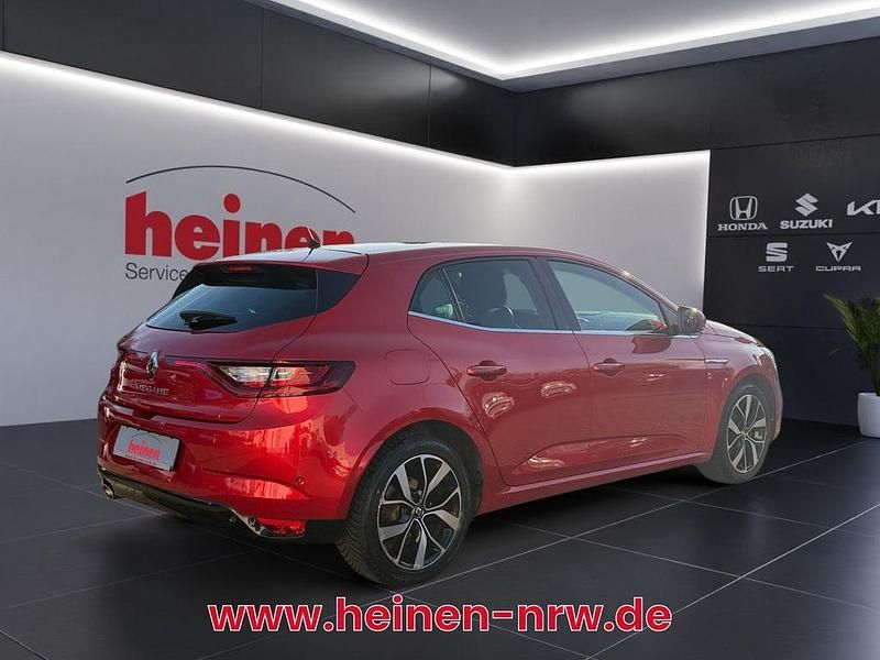 Gebraucht Renault Mégane Bose Edition 159 PS (116 kW) 2019 Rot SUV