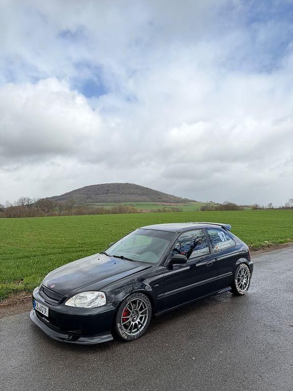 Second-hand Honda Civic 90 CP (66 kW) 2000 Negru Hatchback