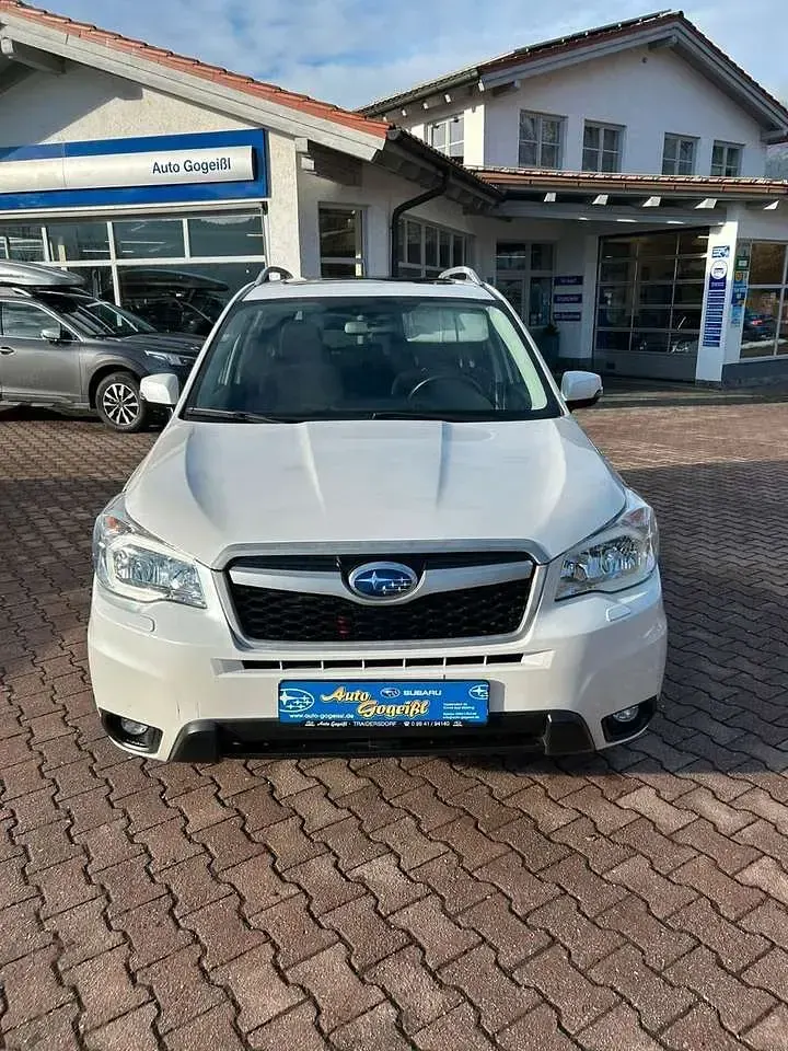 Gebraucht Subaru Forester Exclusive+ 147 PS (108 kW) 2013 Weiß SUV