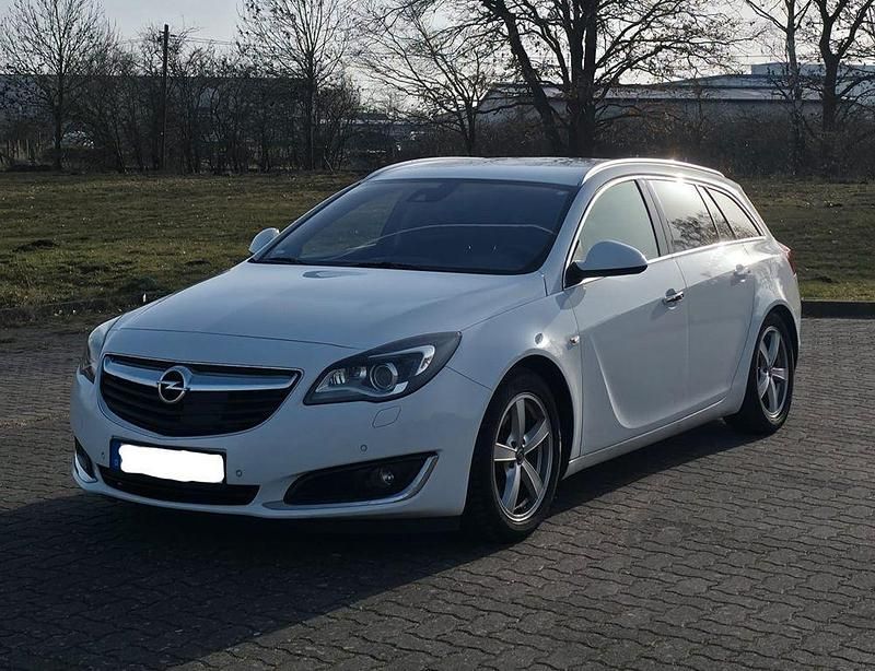 Gebraucht Opel Insignia Eco 194 PS (142 kW) 2014 Weiß Kombi