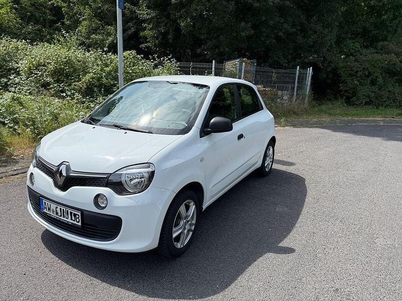 Weiß Gebraucht 2015 Renault Twingo Dynamique Kleinwagen | 5.499 € (Guter Preis) - Bild 1/4