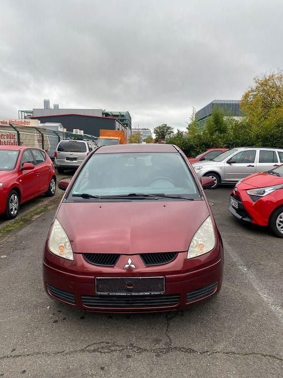 Gebraucht Mitsubishi Colt Invite 109 PS (80 kW) 2006 Rot Limousine