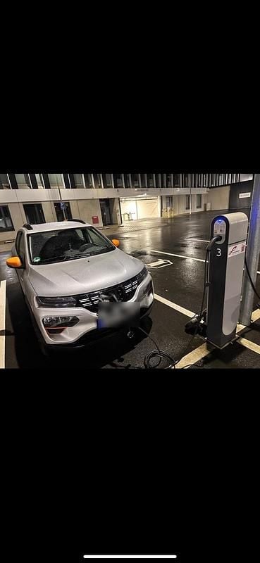Silber Gebraucht 2022 Dacia Spring Expression Kleinwagen | 10.900 € (Fairer Preis) - Bild 1/1