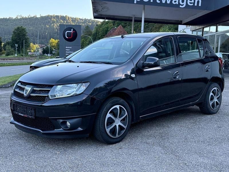 Schwarz Gebraucht 2015 Dacia Sandero Lauréate Kleinwagen | 3.999 € (Guter Preis) - Bild 1/4
