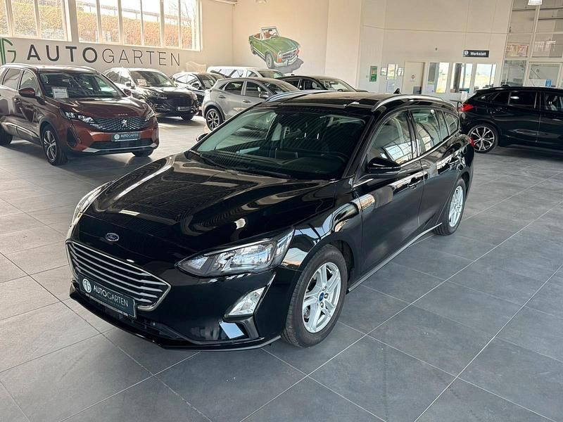 Gebraucht Ford Focus Cool & Connect 125 PS (91 kW) 2020 Schwarz Kombi