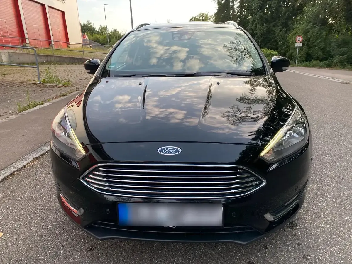Gebraucht Ford Focus 125 PS (91 kW) 2017 Schwarz Kombi