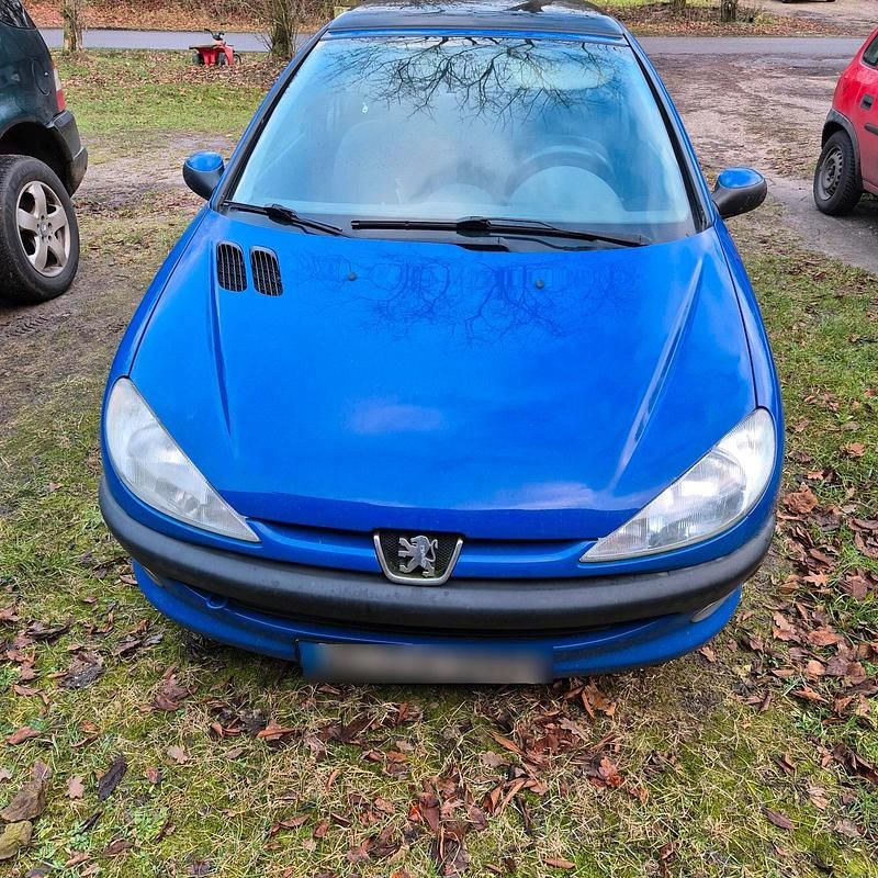 Blau Gebraucht 2002 Peugeot 206 Kleinwagen | 1.850 € (Teuer) - Bild 1/4