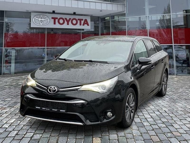 Schwarz Gebraucht 2017 Toyota Avensis Edition-S Kombi | 10.590 € (Fairer Preis) - Bild 1/4