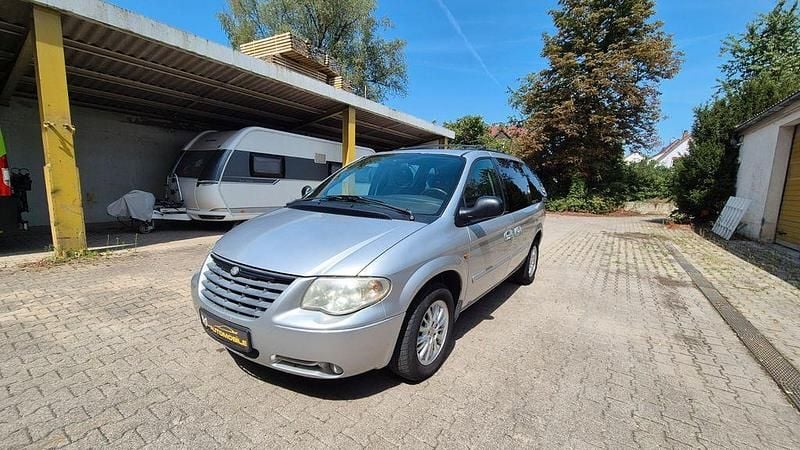 Silber Gebraucht 2006 Chrysler Voyager Van / Kleinbus | 2.280 € (Guter Preis) - Bild 1/4