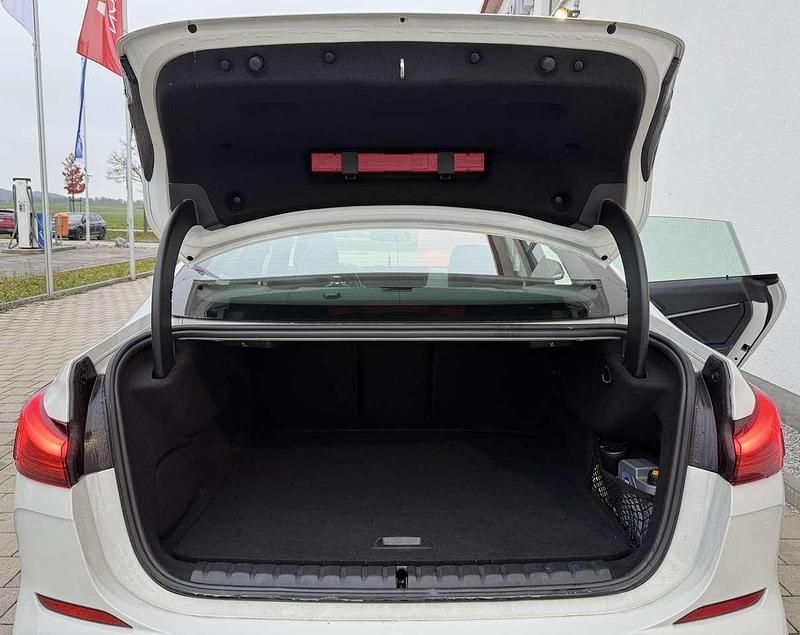 Gebraucht BMW 220 M Sport 178 PS (130 kW) 2021 Weiß Limousine