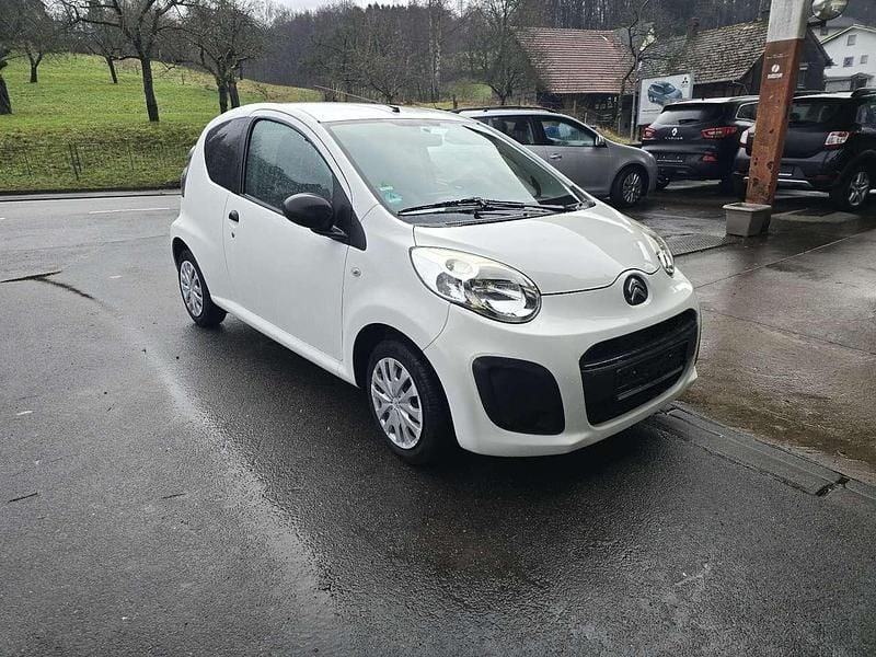 Gebraucht Citroën C1 Exclusive 68 PS (50 kW) 2013 Weiß Kleinwagen