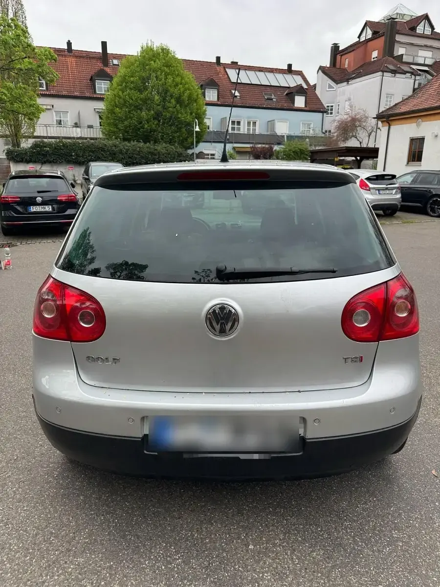 Gebraucht VW Golf VI 122 PS (89 kW) 2008 Silber Kleinwagen