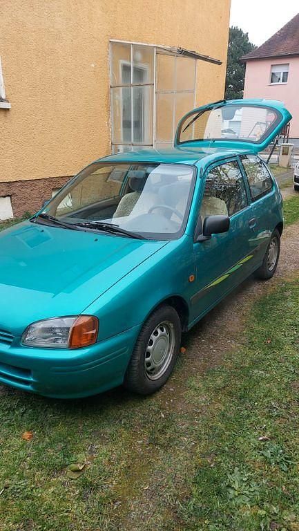 Grün Gebraucht 1996 Toyota Starlet Kleinwagen | 3.500 € (Teuer) - Bild 1/4