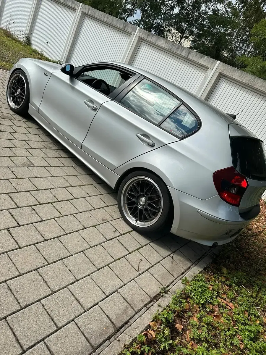 Gebraucht BMW 120 150 PS (110 kW) 2005 Silber Kleinwagen