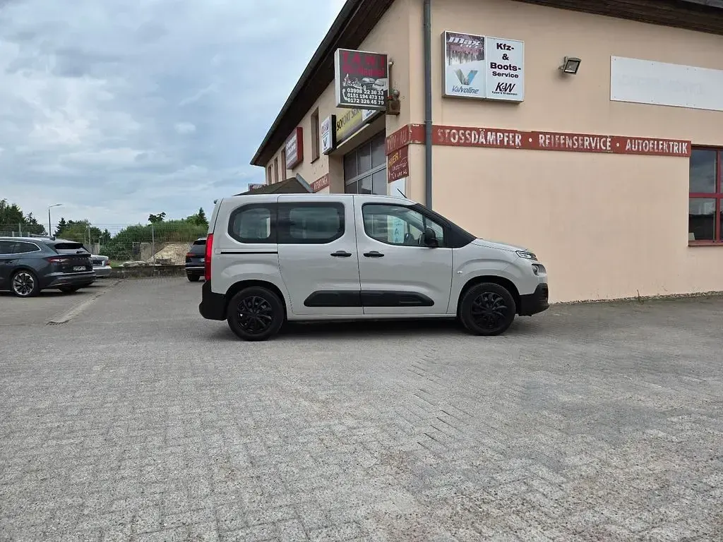 Gebraucht Citroën Berlingo Live 102 PS (75 kW) 2018 Lackierung sable/typ aussenver Van / Kleinbus