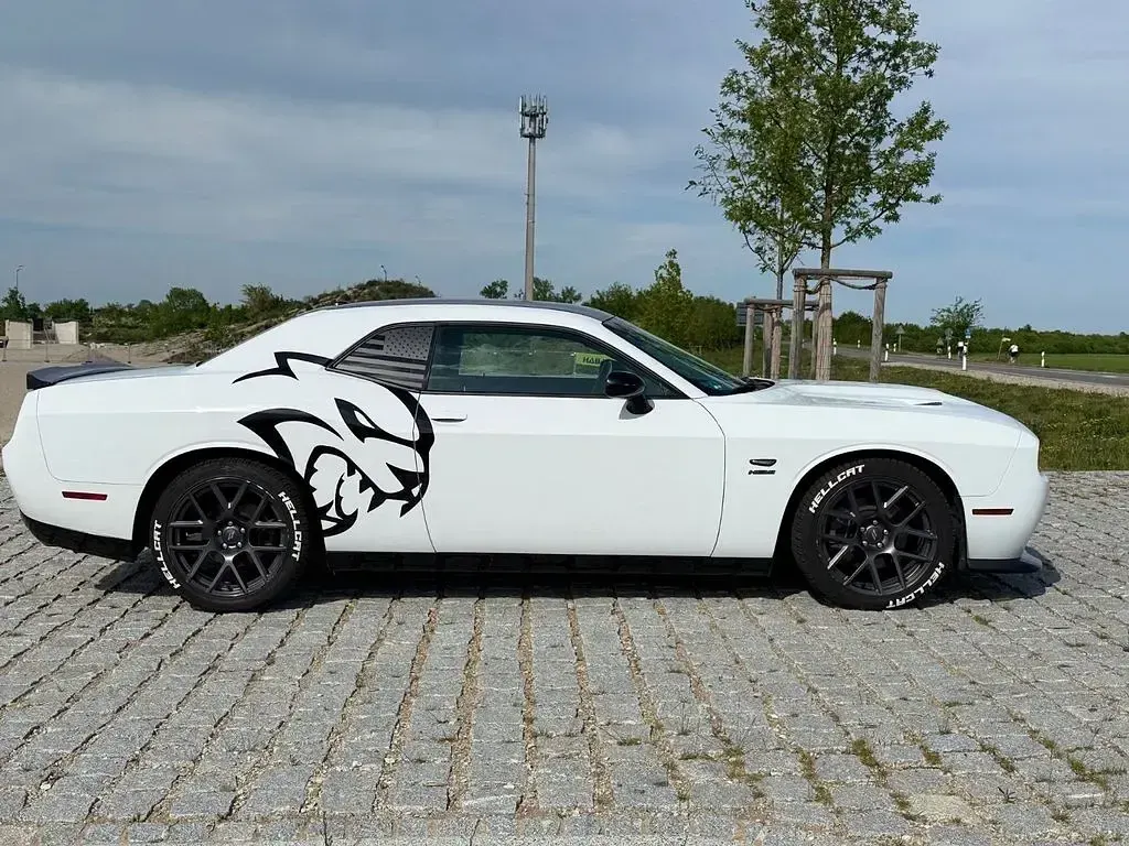 Käytetty Dodge Challenger 381 HP (280 kW) 2020 Valkoinen Coupe - kaksiovinen