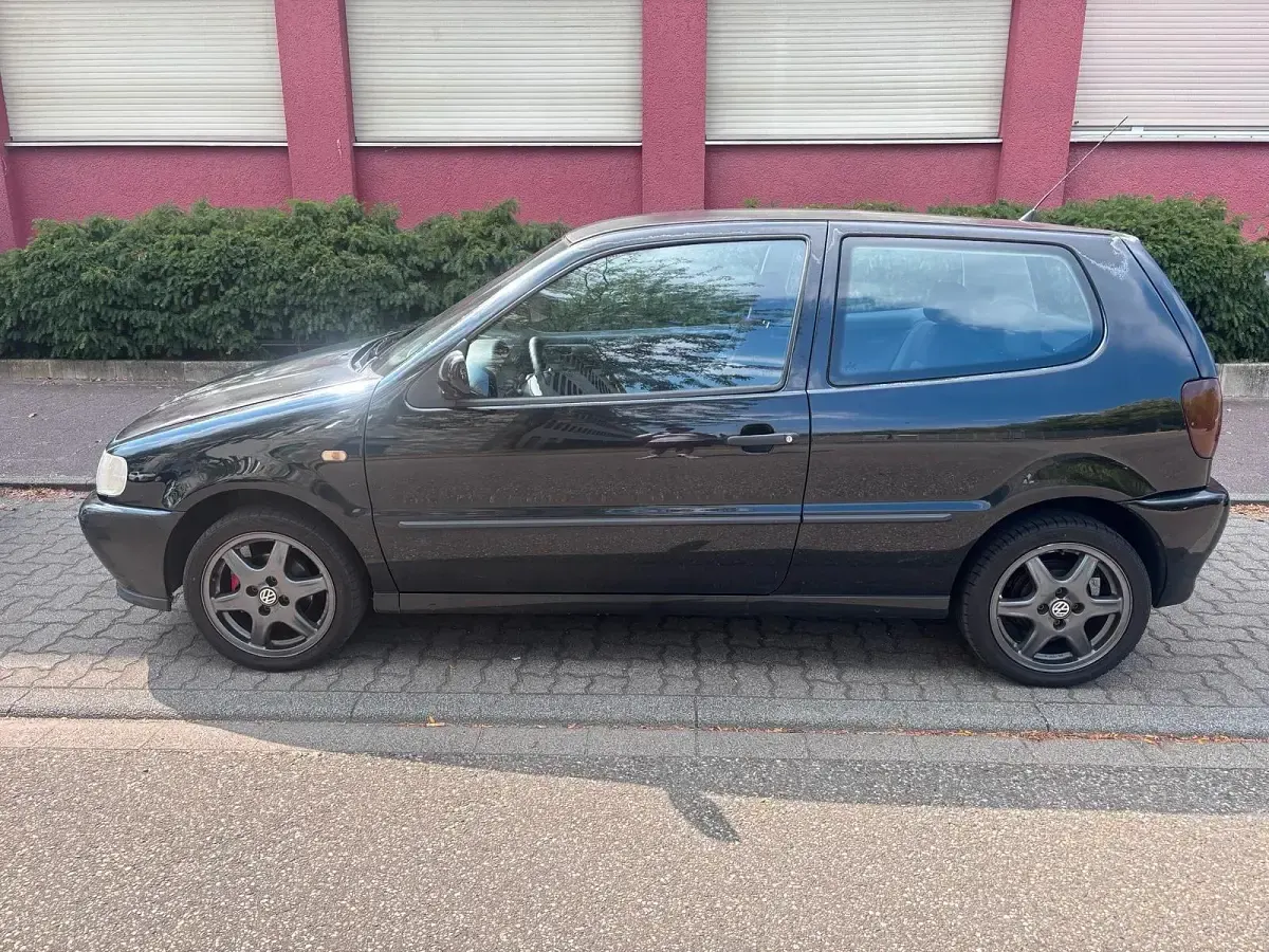 Gebraucht VW Polo 59 PS (43 kW) 2000 Schwarz Kleinwagen