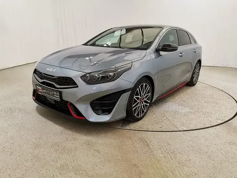 Gebraucht Kia ProCeed GT 204 PS (150 kW) 2024 Lunarsilber met. Kombi