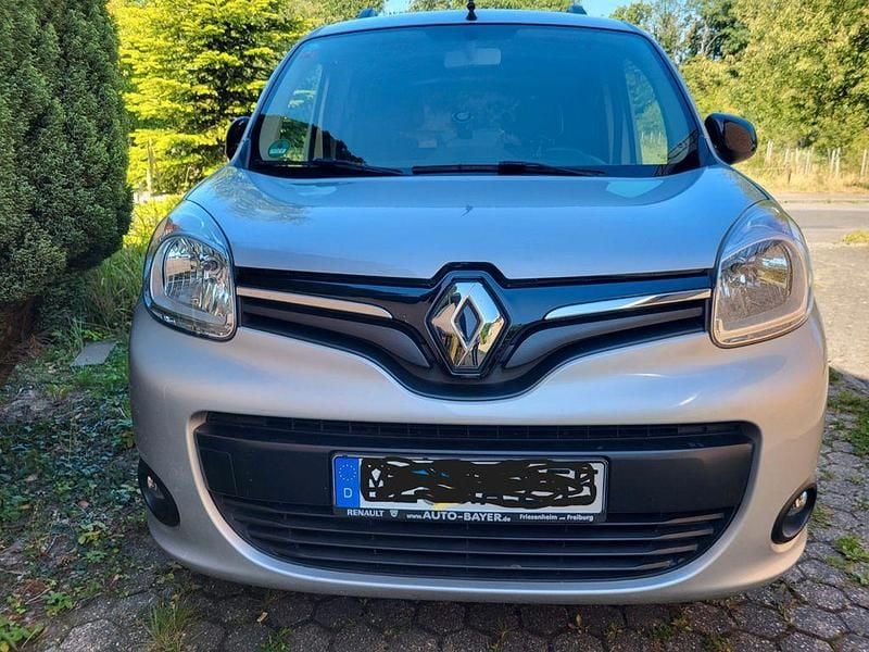 Silber Gebraucht 2013 Renault Kangoo Happy Family Van / Kleinbus | 7.700 € (Etwas zu teuer) - Bild 1/4
