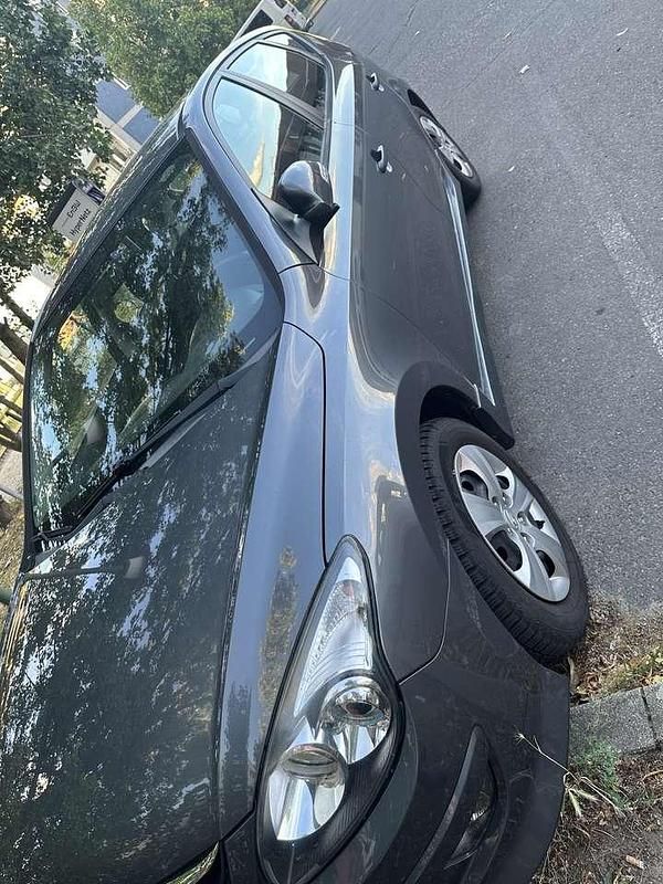 Gebraucht 2011 Hyundai i30 Classic Kombi | 5.500 € (Teuer) - Bild 1/4