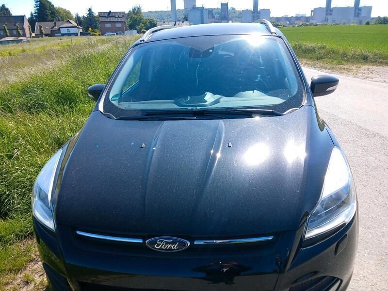 Schwarz Gebraucht 2016 Ford Kuga SUV | 11.900 € (Superpreis) - Bild 1/4