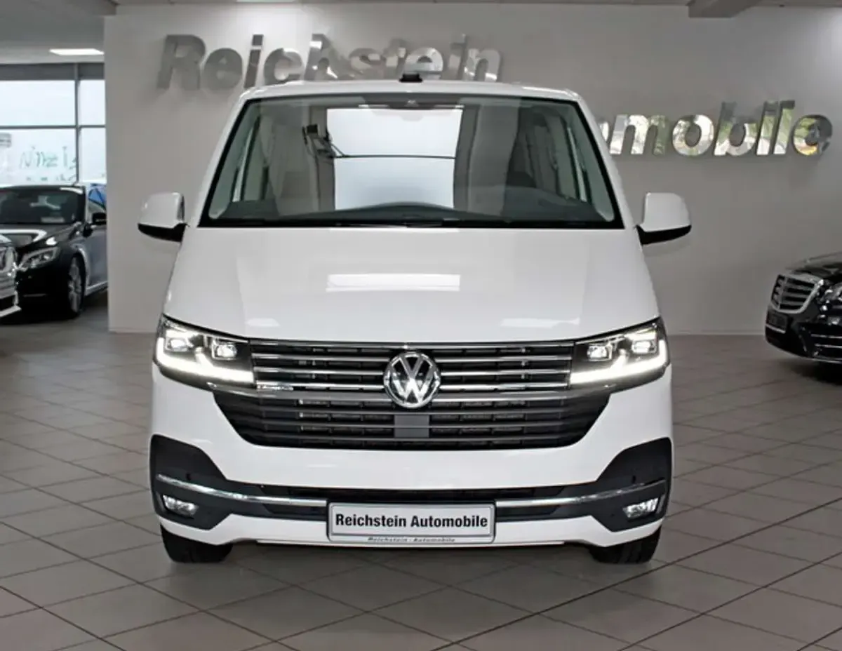 Używany VW Multivan 204 KM (150 kW) 2021 Biały Minivan