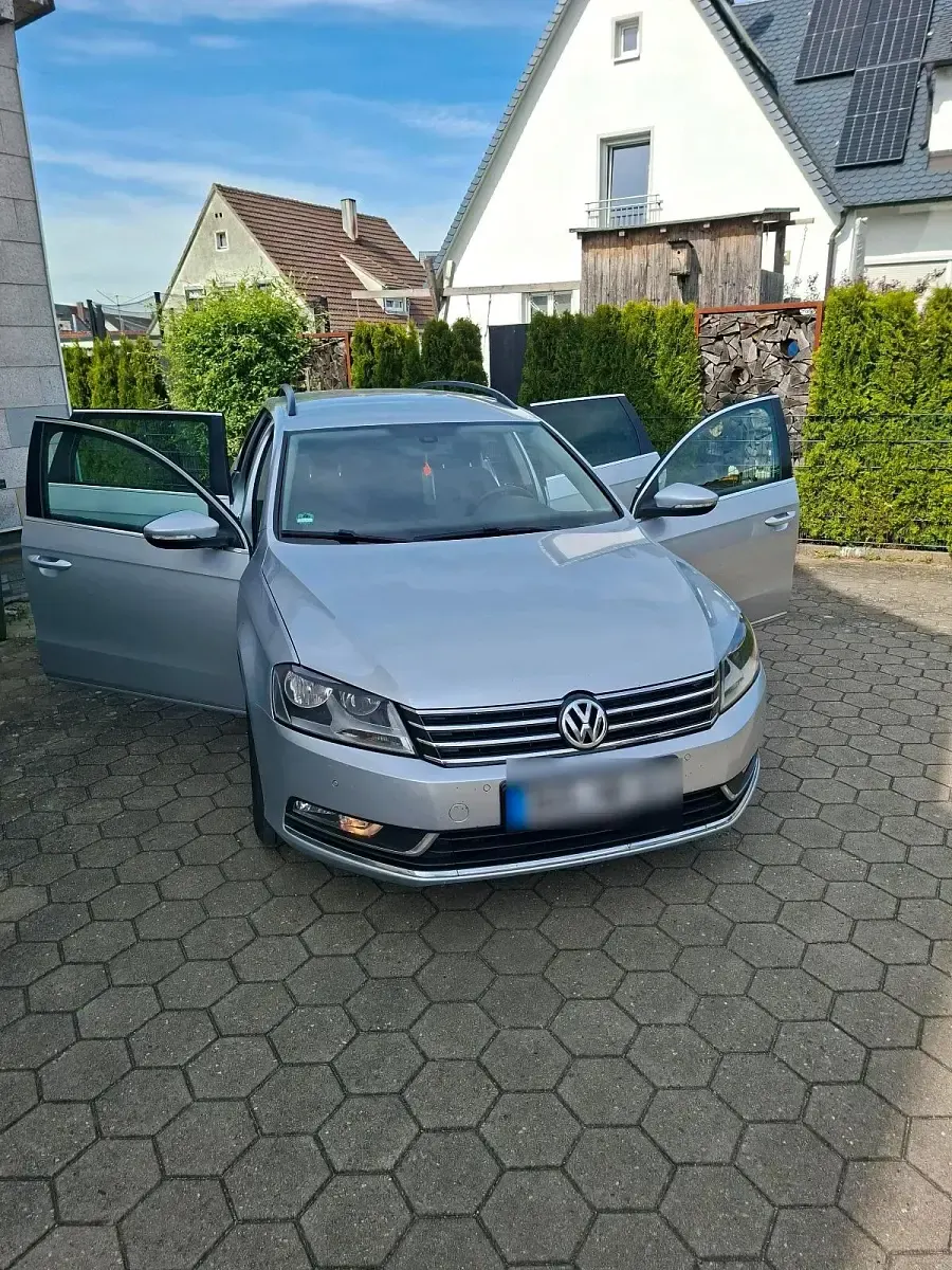 Gebraucht VW Passat 140 PS (102 kW) 2014 Silber Kombi