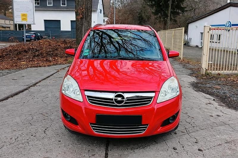 Gebraucht Opel Zafira 140 PS (102 kW) 2009 Rot Van / Kleinbus