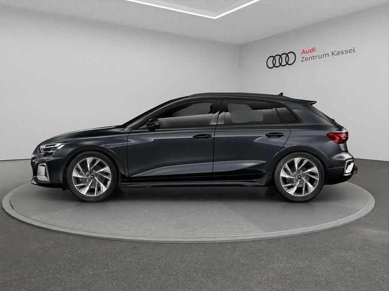 Neu Audi A3 S-Line 204 PS (150 kW) 2026 Grau Limousine