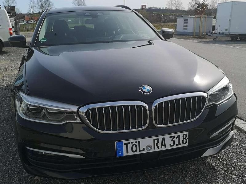 Gebraucht BMW 530 265 PS (194 kW) 2019 Schwarz Kombi