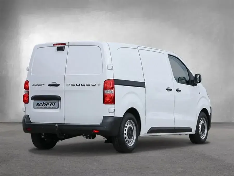 Gebraucht Peugeot Expert 150 PS (110 kW) 2025 Kaolinwei Van