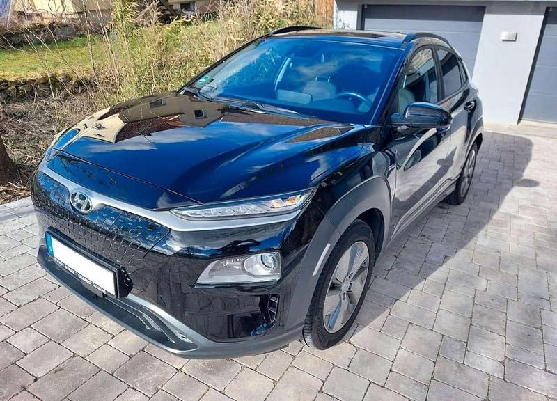 Schwarz Gebraucht 2020 Hyundai Kona SUV | 17.800 € (Fairer Preis) - Bild 1/4