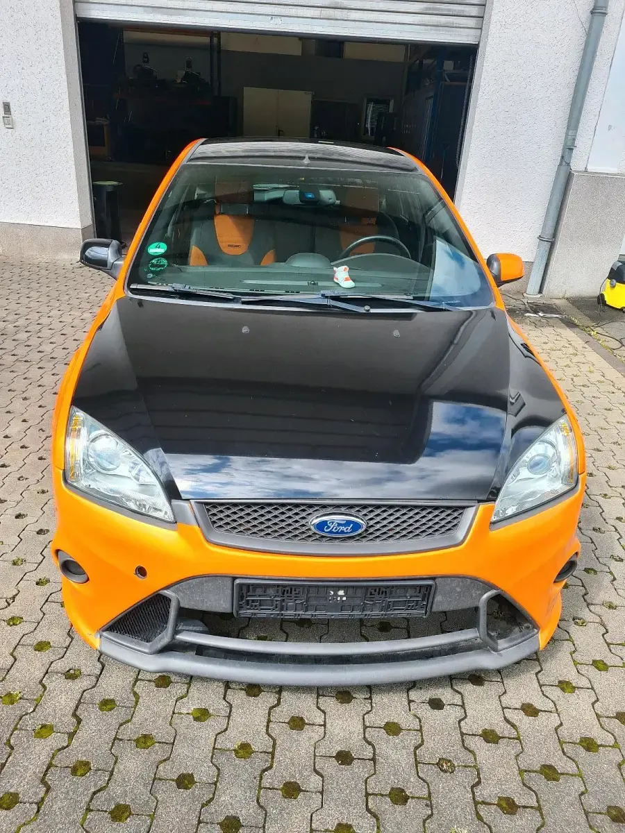 Usata Ford Focus ST 227 CV (166 kW) 2006 Arancione Berlina