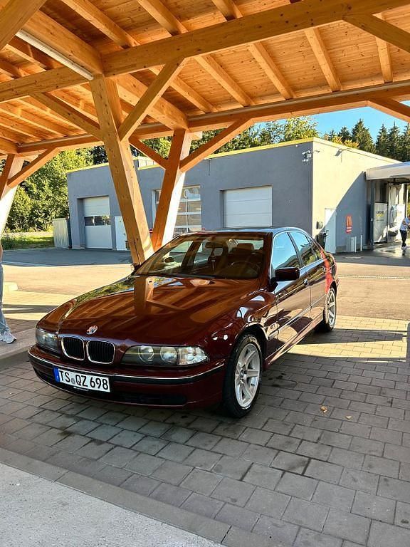 Gebraucht BMW 520 150 PS (110 kW) 1999 Rot Limousine