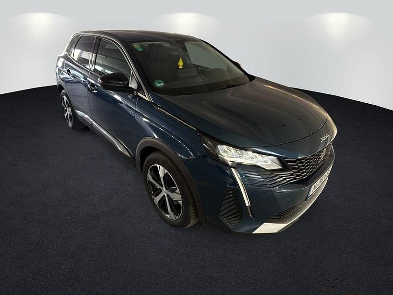 Gebraucht Peugeot 3008 Allure 131 PS (96 kW) 2022 Blau celebes SUV