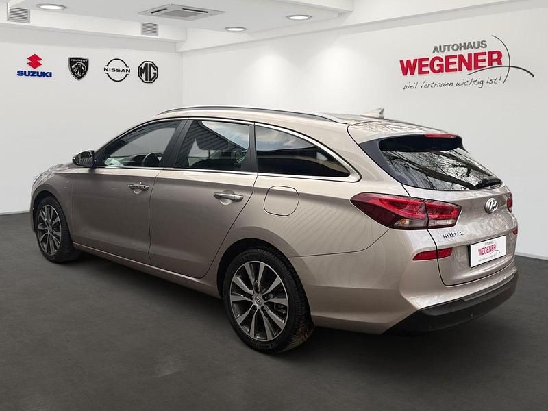 Gebraucht Hyundai i30 140 PS (102 kW) 2018 Silber Kombi