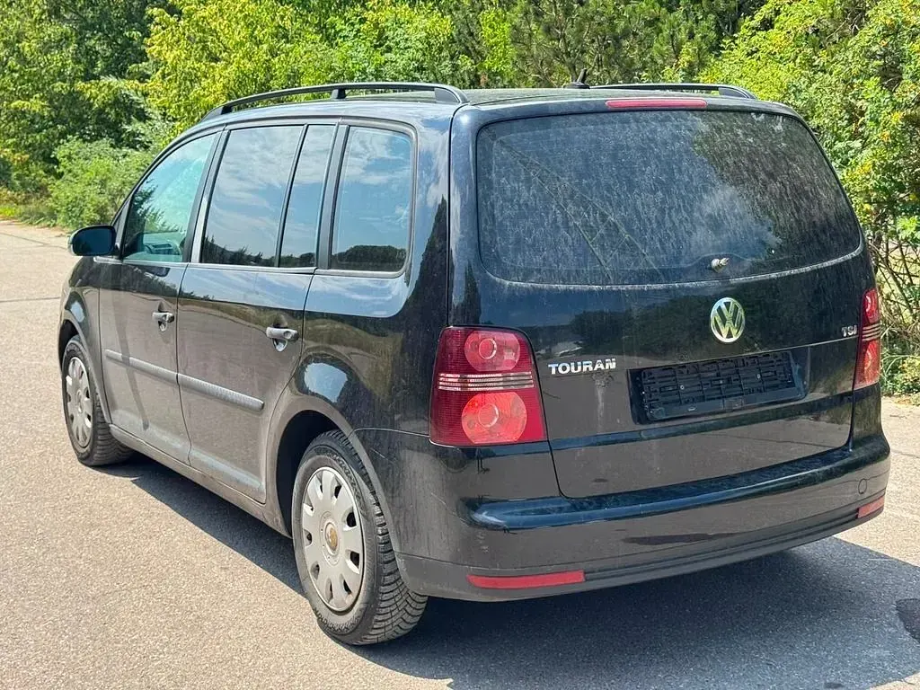 Gebraucht VW Touran Conceptline 140 PS (102 kW) 2009 Schwarz Van / Kleinbus