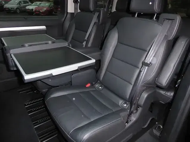 Gebraucht Peugeot Traveller Allure 177 PS (130 kW) 2020 Schwarz Van / Kleinbus