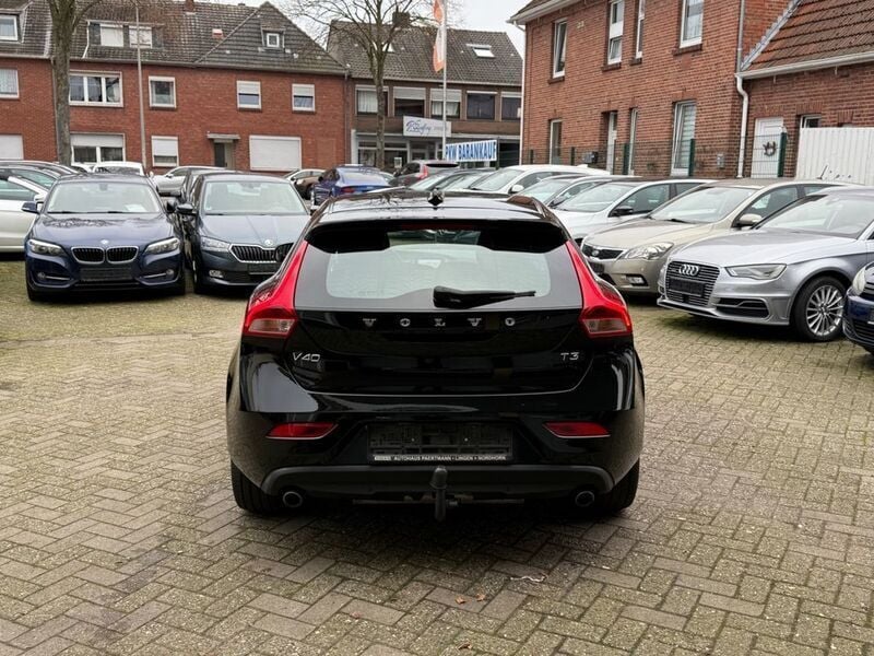 Gebraucht Volvo V40 Linje Svart 152 PS (111 kW) 2018 Schwarz Kombi