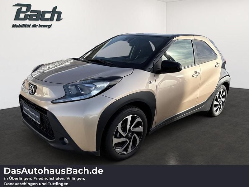 Gebraucht Toyota Aygo X Comfort 72 PS (52 kW) 2022 Ginger beige SUV