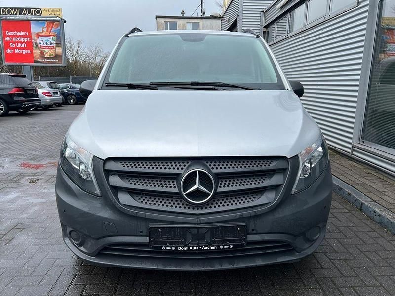 Gebraucht Mercedes Vito 163 PS (119 kW) 2019 Brillantsilber Van
