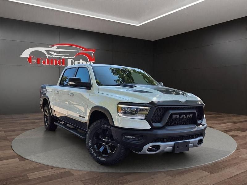 Second-hand Dodge Ram 394 CP (289 kW) 2021 Alb Pickup
