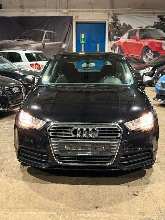 Gebraucht Audi A1 Attraction 86 PS (63 kW) 2015 Schwarz Kleinwagen