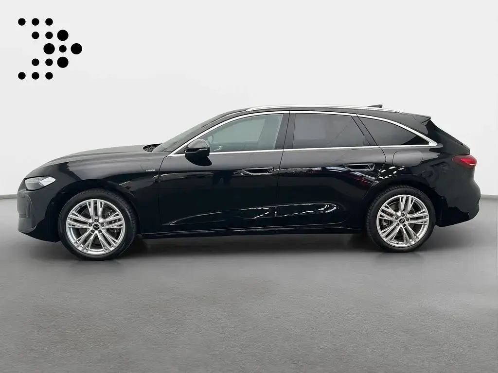 Gebraucht Audi A5 Sport 299 PS (219 kW) 2025 Mythosschwarz metallic Kombi