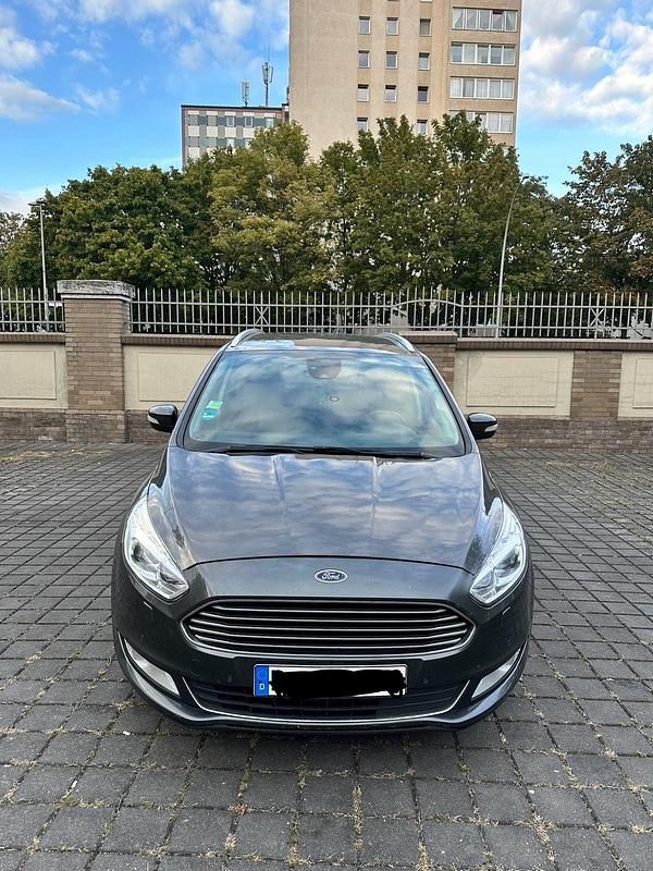 Gebraucht Ford Galaxy Titanium 190 PS (139 kW) 2019 Silber Van / Kleinbus