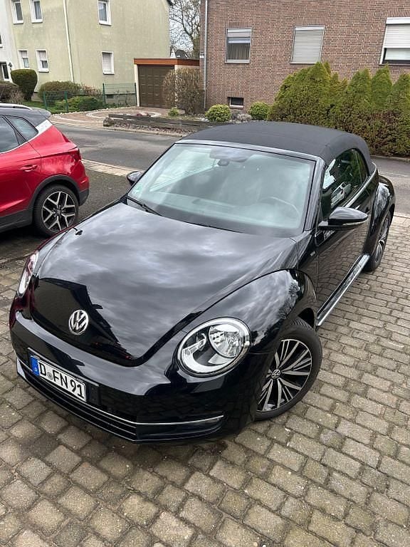 Gebraucht VW Beetle Allstar 105 PS (77 kW) 2016 Schwarz Kleinwagen