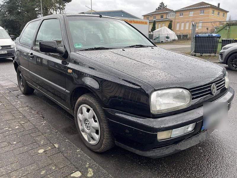 Gebraucht VW Golf III 75 PS (55 kW) 1997 Schwarz Kleinwagen