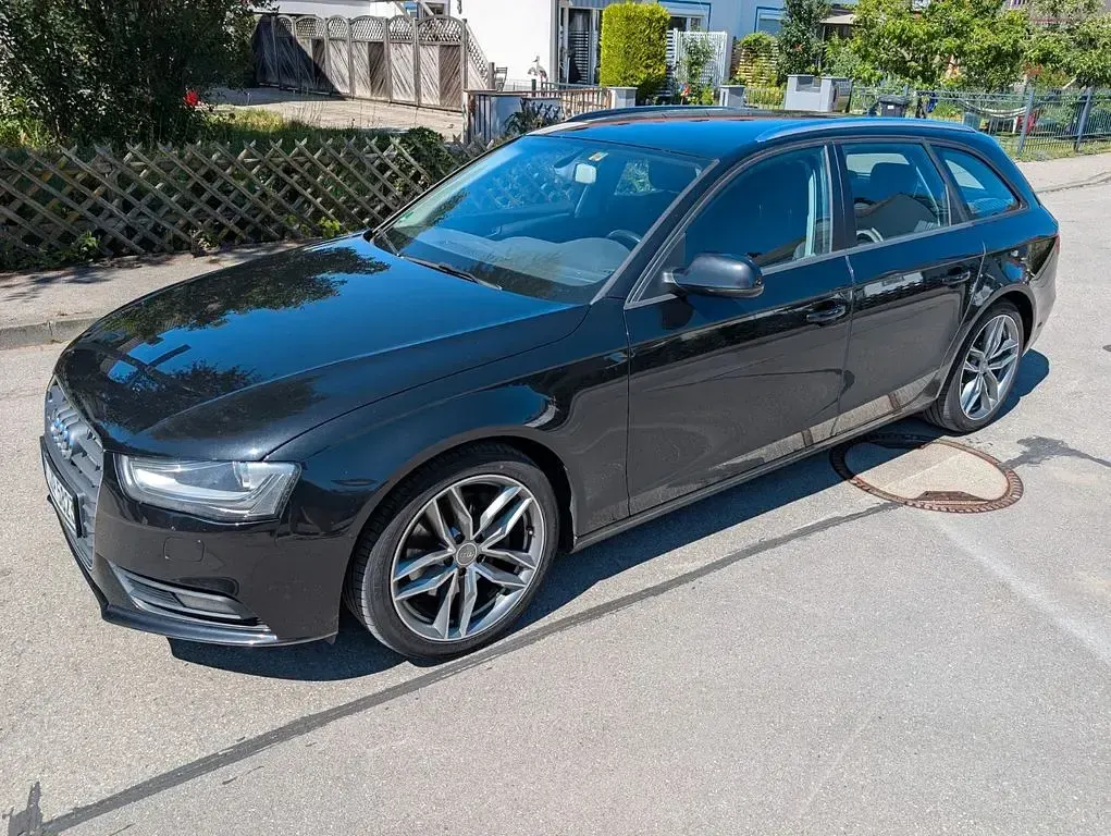 Gebraucht Audi A4 Performance 204 PS (150 kW) 2012 Schwarz Limousine